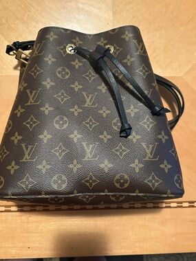 Louis Vuitton Brown Neonoe Monogram Bucket Shoulder Bag with Black Trim